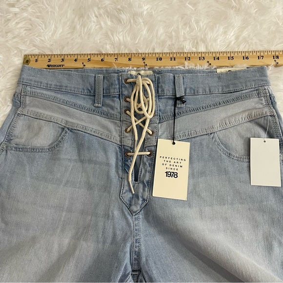 Jordache Jeans Woman’s Size 33 Lace Up Front Skinny - Picture 7 of 9